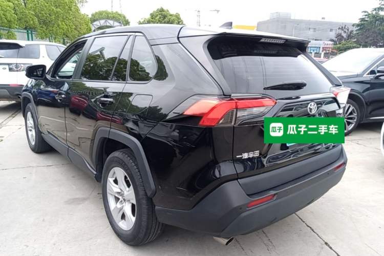 Used Toyota RAV4 2022 2.0L CVT Two-Wheel Drive Urban Edition Rear Left 45 Deg