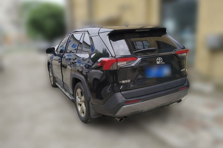 Used Toyota RAV4 2022 2.0L CVT Two-Wheel Drive Fashion Edition Rear Left 45 Deg