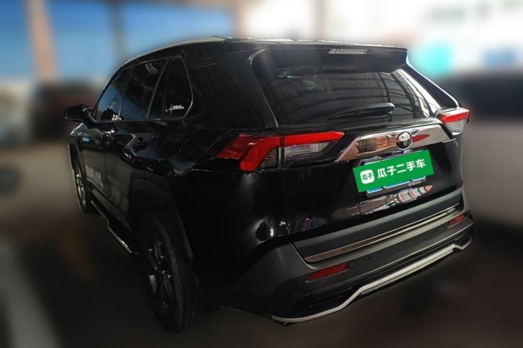 Used Toyota RAV4 2022 2.0L CVT Two-Wheel Drive Fashion Plus Edition Rear Left 45 Deg