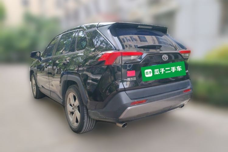 Used Toyota RAV4 2022 2.0L CVT Two-Wheel Drive Fashion Edition Rear Left 45 Deg