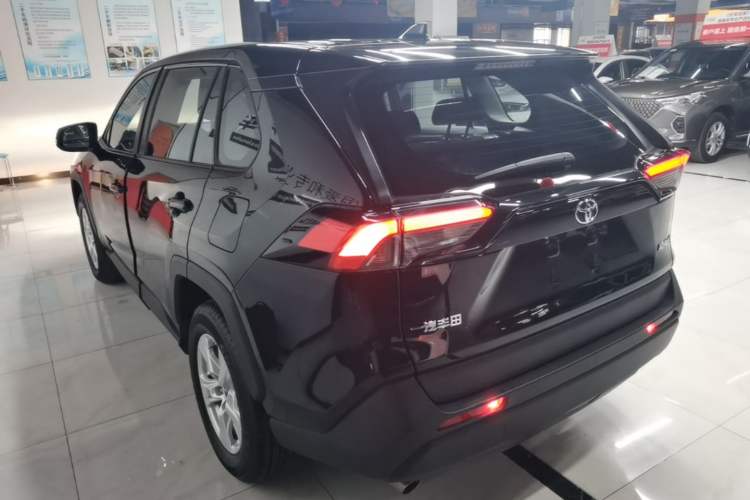 Used Toyota RAV4 2022 2.0L CVT Two-Wheel Drive Urban Edition Rear Left 45 Deg