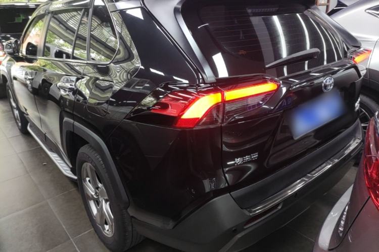 Used Toyota RAV4 2022 Dual-Engine 2.5L E-CVT Two-Wheel Drive Elite Edition Rear Left 45 Deg