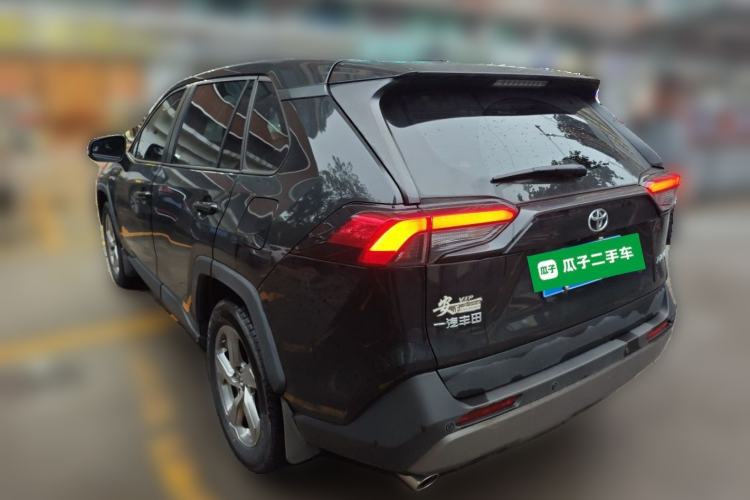 Used Toyota RAV4 2022 2.0L CVT Two-Wheel Drive Fashion Edition Rear Left 45 Deg