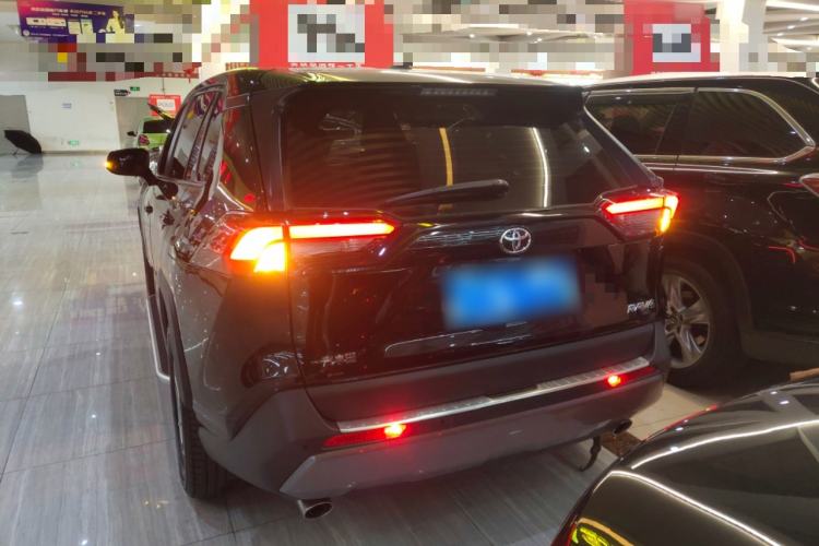 Used Toyota RAV4 2022 2.0L CVT Two-Wheel Drive Fashion Plus Edition Rear