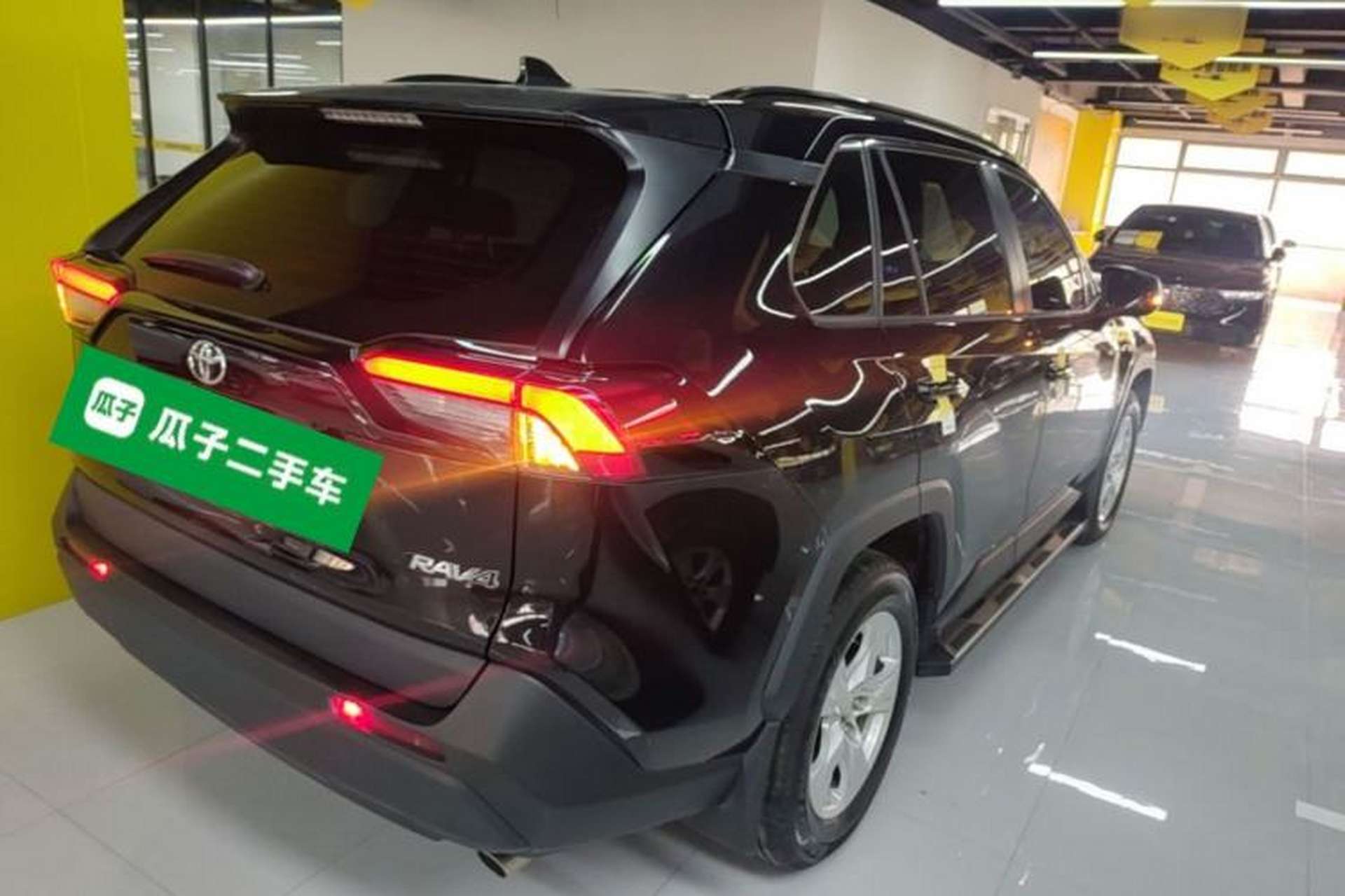 Used Toyota RAV4 2022 2.0L CVT Two-Wheel Drive Urban Edition Rear Right 45 Deg