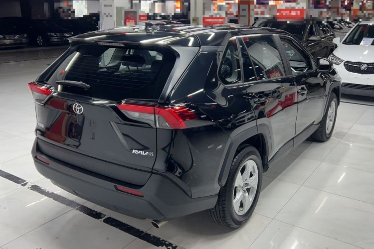 Used Toyota RAV4 2022 2.0L CVT Two-Wheel Drive Urban Edition Rear Right 45 Deg