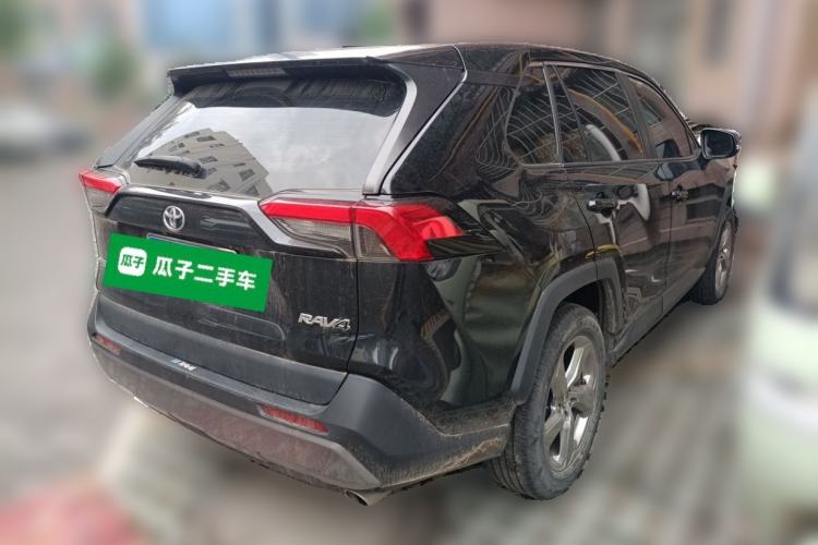 Used Toyota RAV4 2022 2.0L CVT Two-Wheel Drive Fashion Edition Rear Right 45 Deg