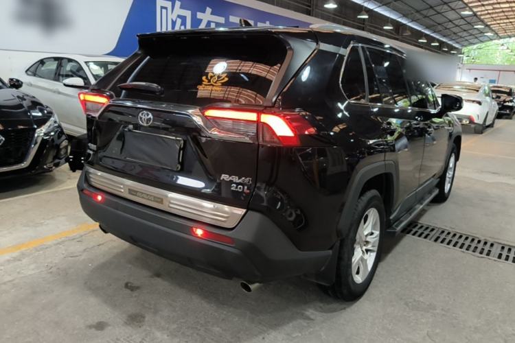 Used Toyota RAV4 2022 2.0L CVT Two-Wheel Drive Urban Edition Rear Right 45 Deg