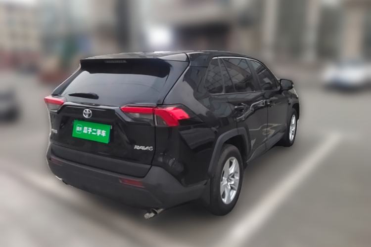 Used Toyota RAV4 2022 2.0L CVT Two-Wheel Drive Urban Edition Rear Right 45 Deg