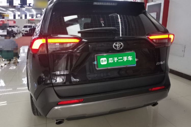 Used Toyota RAV4 2022 2.0L CVT Two-Wheel Drive Fashion Edition Rear