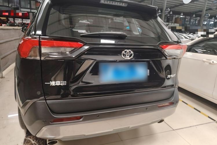 Used Toyota RAV4 2022 2.0L CVT Two-Wheel Drive Fashion Edition Rear