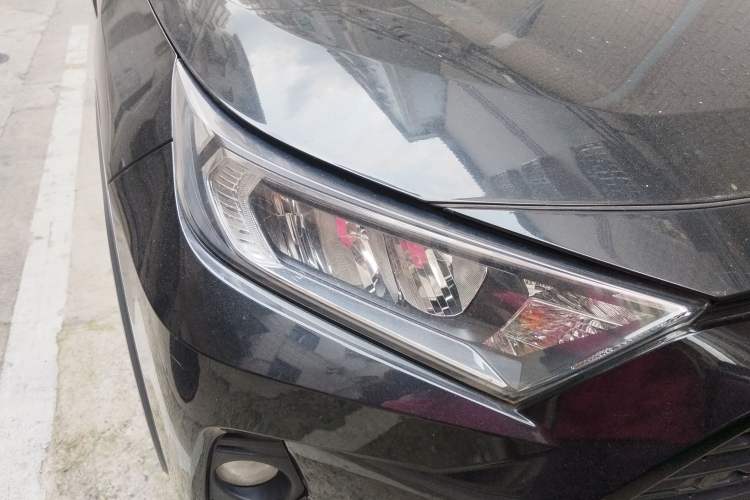 Used Toyota RAV4 2022 2.0L CVT Two-Wheel Drive Fashion Plus Edition Right Front Headlight
