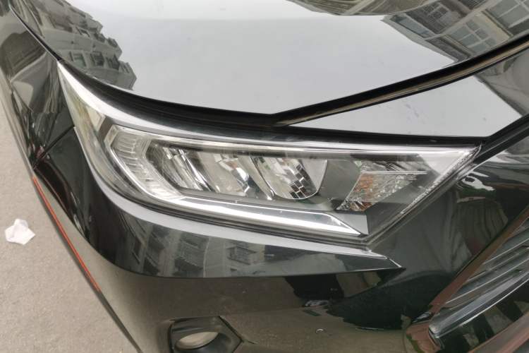 Used Toyota RAV4 2022 2.0L CVT Two-Wheel Drive Fashion Plus Edition Right Front Headlight