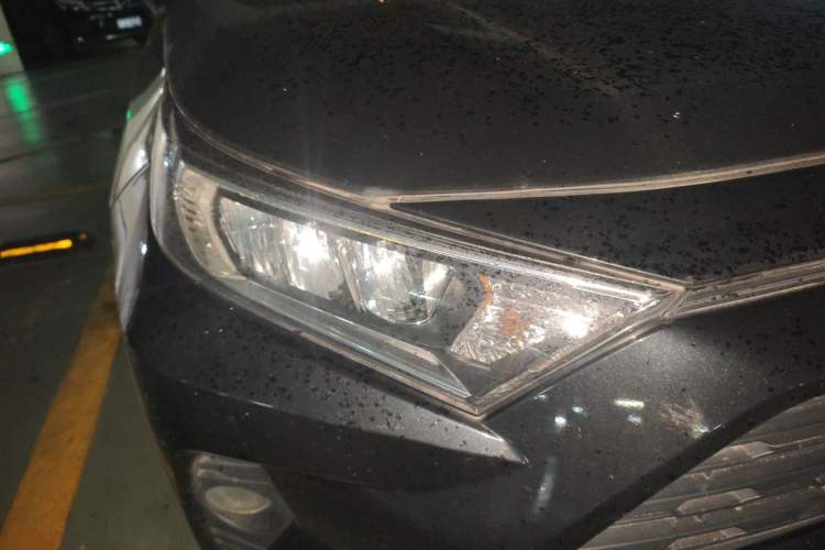 Used Toyota RAV4 2022 2.0L CVT Two-Wheel Drive Fashion Edition Right Front Headlight