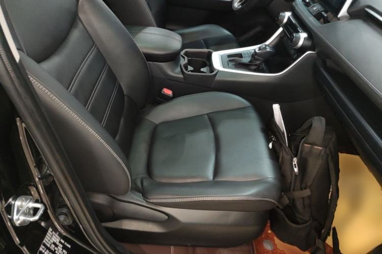 Used Toyota RAV4 2022 2.0L CVT Two-Wheel Drive Fashion Plus Edition Right Front Seat