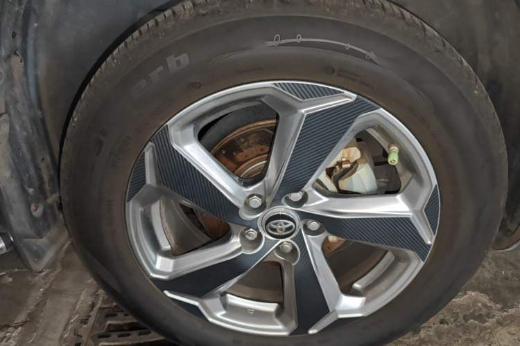 Used Toyota RAV4 2022 2.0L CVT Two-Wheel Drive Fashion Plus Edition Right Front Wheel Hub