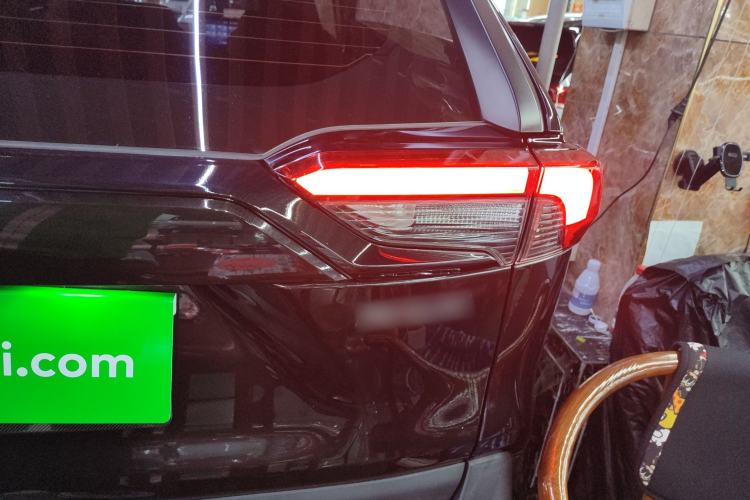 Used Toyota RAV4 2022 2.0L CVT Two-Wheel Drive Fashion Edition Right Rear Taillight