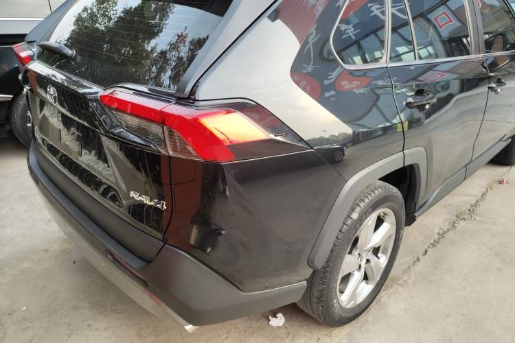 Used Toyota RAV4 2022 2.0L CVT Two-Wheel Drive Fashion Plus Edition Right Rear Taillight