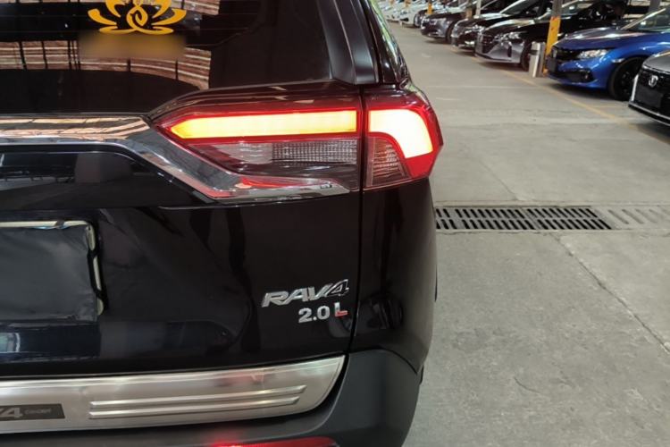 Used Toyota RAV4 2022 2.0L CVT Two-Wheel Drive Urban Edition Right Rear Taillight