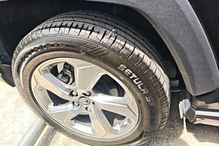 Used Toyota RAV4 2022 2.0L CVT Two-Wheel Drive Fashion Plus Edition Right Rear Wheel Hub