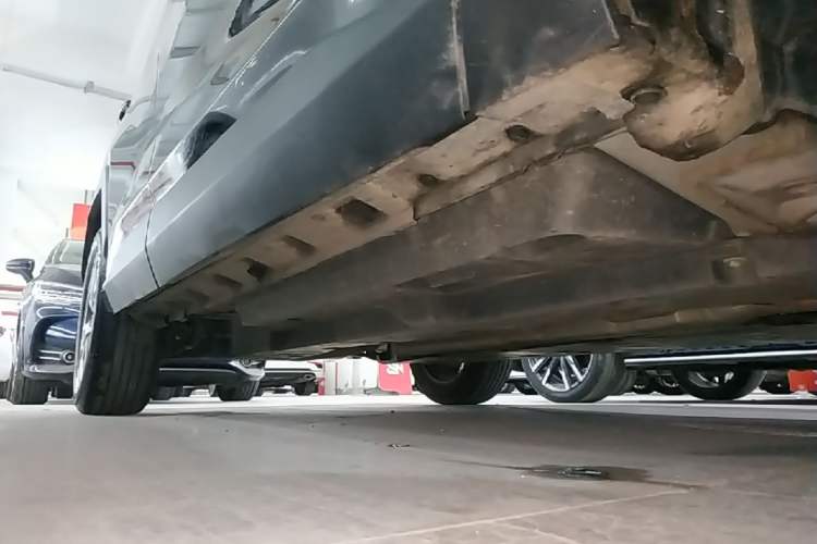 Used Toyota RAV4 2022 2.0L CVT Two-Wheel Drive Fashion Plus Edition Right Side Sill