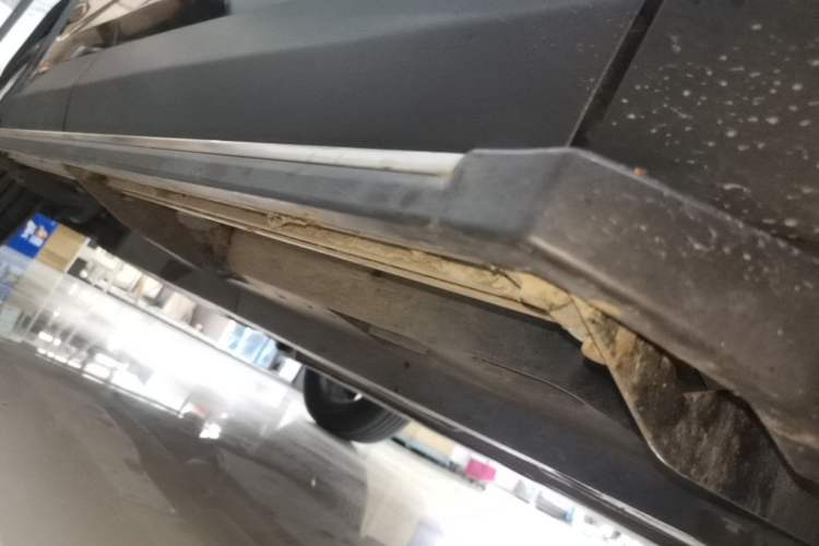 Used Toyota RAV4 2022 2.0L CVT Two-Wheel Drive Fashion Edition Right Side Sill