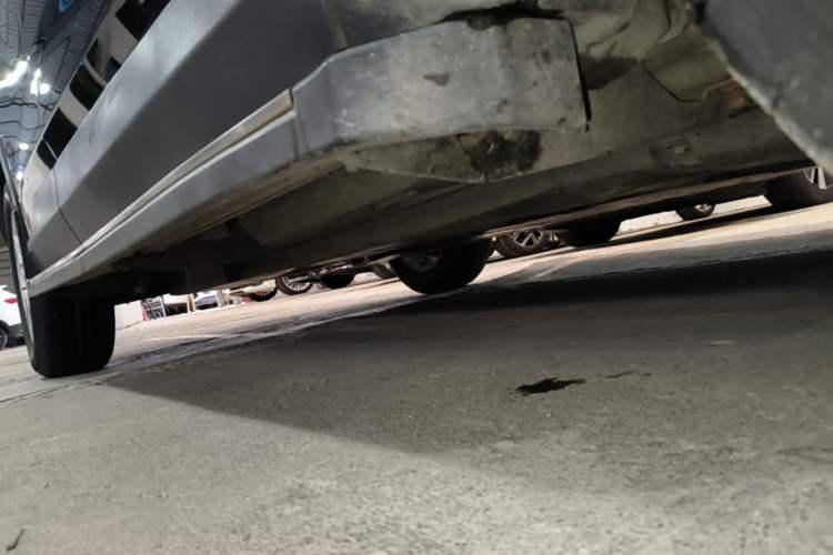 Used Toyota RAV4 2022 2.0L CVT Two-Wheel Drive Urban Edition Right Side Sill