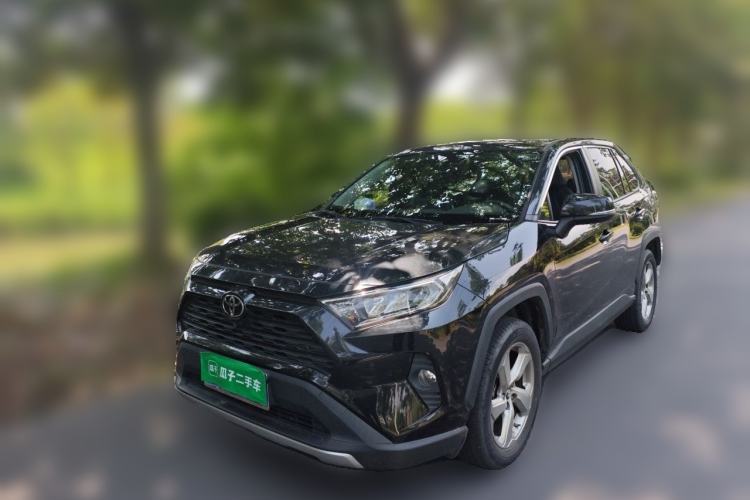 Used Toyota RAV4 2022 2.0L CVT Two-Wheel Drive Fashion Plus Edition Guazi used car, China used car export, Used car for sale, Used  cars, Cheapest cars for sale