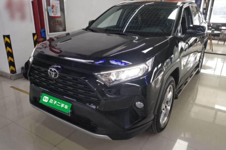 Used Toyota RAV4 2022 2.0L CVT Two-Wheel Drive Fashion Edition Guazi used car, China used car export, Used car for sale, Used Toyota cars, Cheapest cars for sale