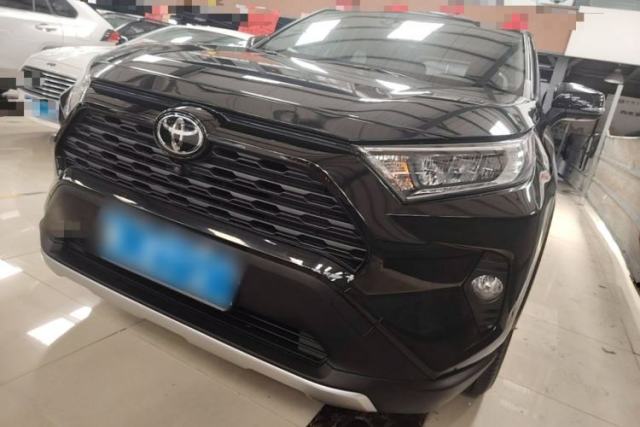 Used Toyota RAV4 2022 2.0L CVT Two-Wheel Drive Fashion Edition
