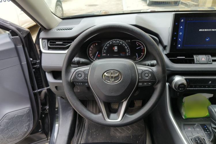 Used Toyota RAV4 2022 2.0L CVT Two-Wheel Drive Fashion Edition Steering Wheel
