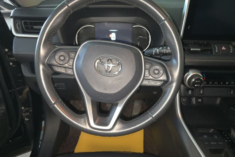 Used Toyota RAV4 2022 2.0L CVT Two-Wheel Drive Fashion Plus Edition Steering Wheel