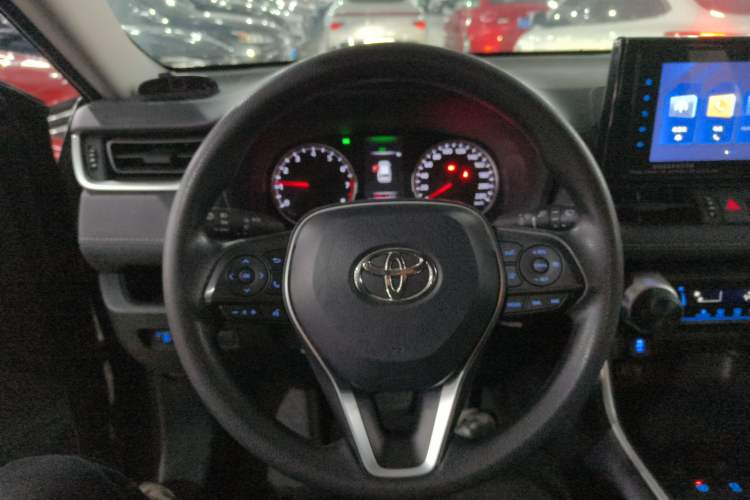 Used Toyota RAV4 2022 2.0L CVT Two-Wheel Drive Urban Edition Steering Wheel