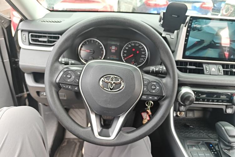 Used Toyota RAV4 2022 2.0L CVT Two-Wheel Drive Urban Edition Steering Wheel