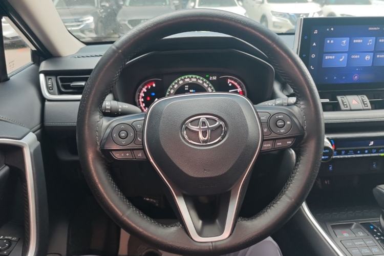 Used Toyota RAV4 2022 2.0L CVT 4x4 Style Plus Edition Steering Wheel