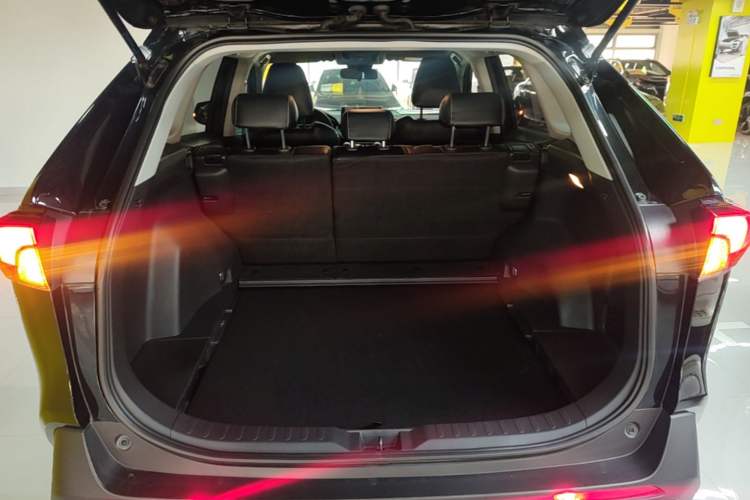 Used Toyota RAV4 2022 2.0L CVT Two-Wheel Drive Urban Edition Trunk