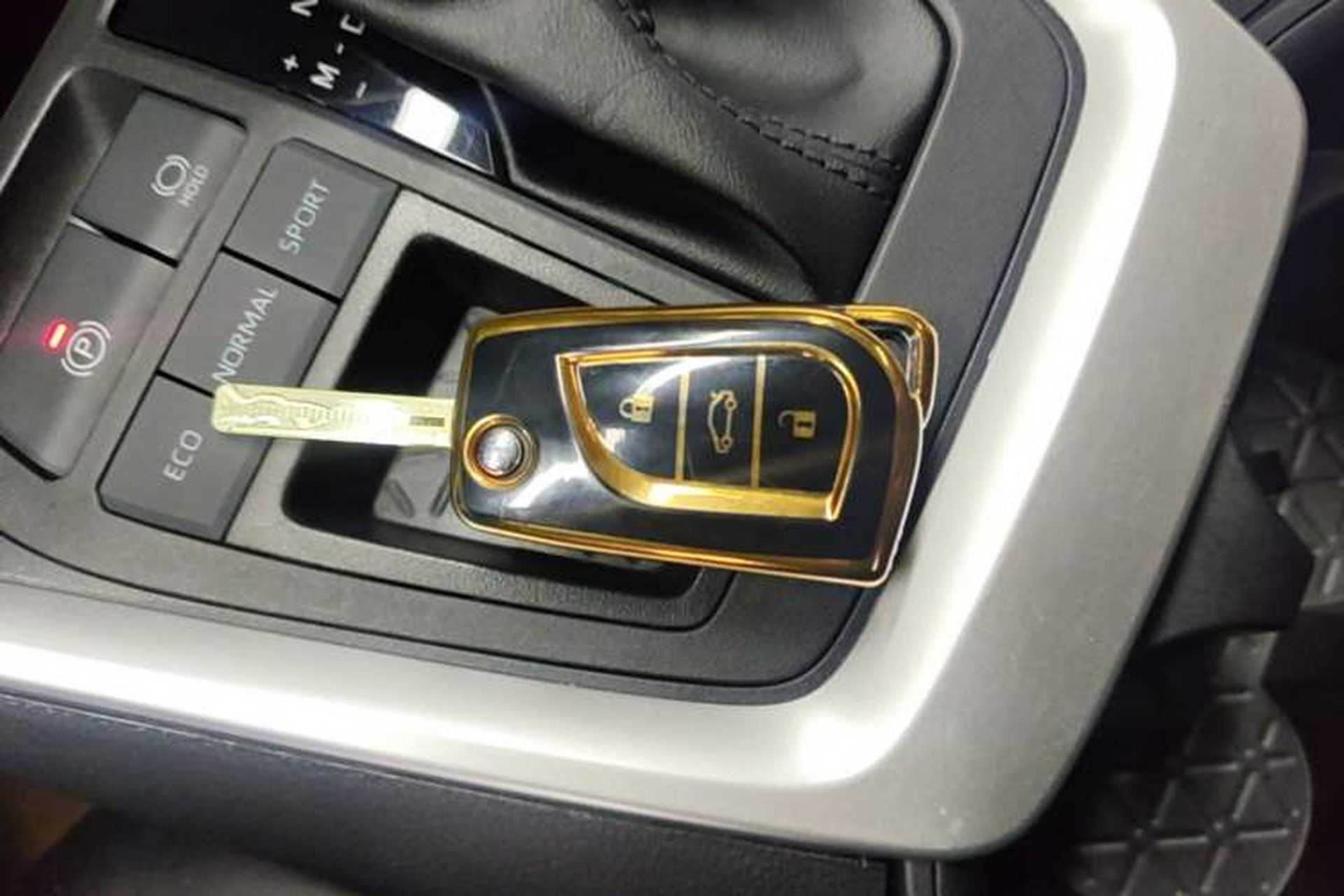 Used Toyota RAV4 2022 2.0L CVT Two-Wheel Drive Urban Edition Vehicle Key