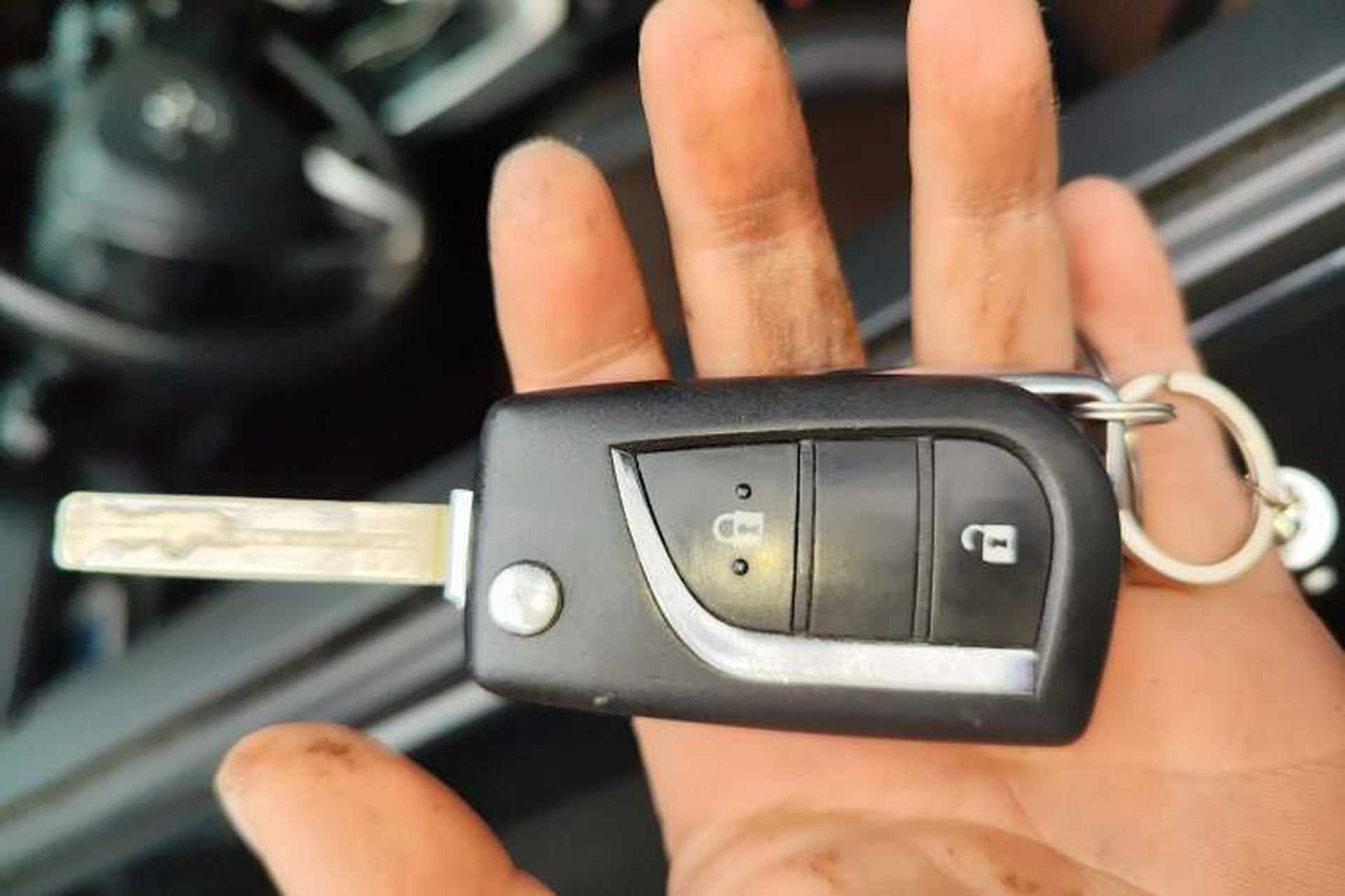 Used Toyota RAV4 2022 2.0L CVT Two-Wheel Drive Urban Edition Vehicle Key