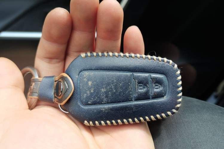 Used Toyota RAV4 2022 2.0L CVT 4x4 Style Plus Edition Vehicle Key