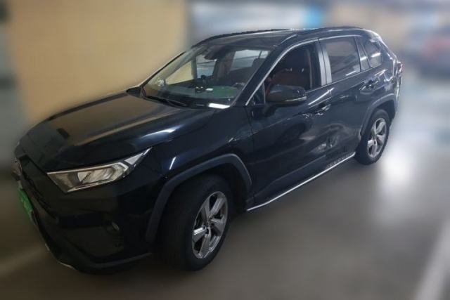 Used Toyota RAV4 2022 2.0L CVT Two-Wheel Drive Fashion Plus Edition