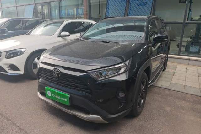Used Toyota RAV4 2022 2.0L CVT 4x4 Style Plus Edition