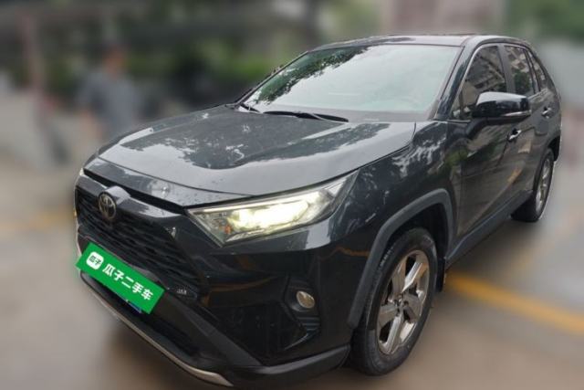 Used Toyota RAV4 2022 2.0L CVT Two-Wheel Drive Fashion Edition
