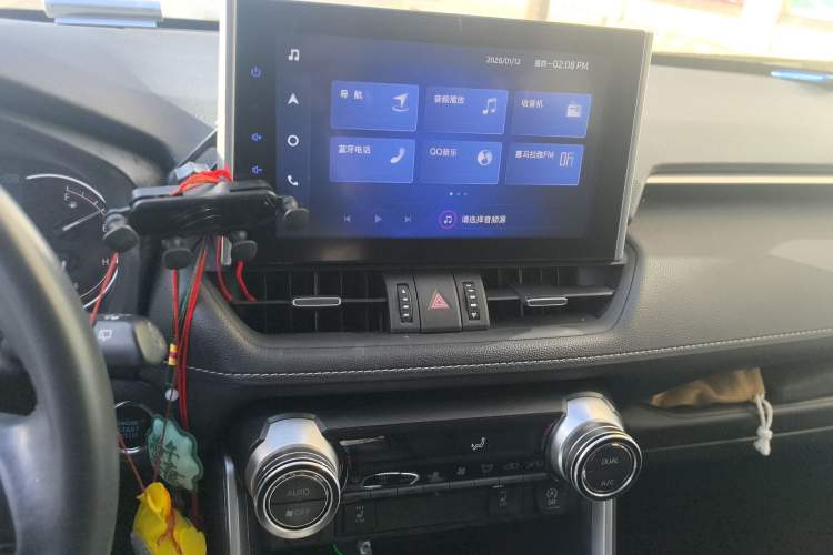 Used Toyota RAV4 2022 2.0L CVT Two-Wheel Drive Fashion Plus Edition Audio And AC Panel