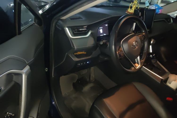 Used Toyota RAV4 2022 2.0L CVT Two-Wheel Drive Fashion Plus Edition Driver Seat
