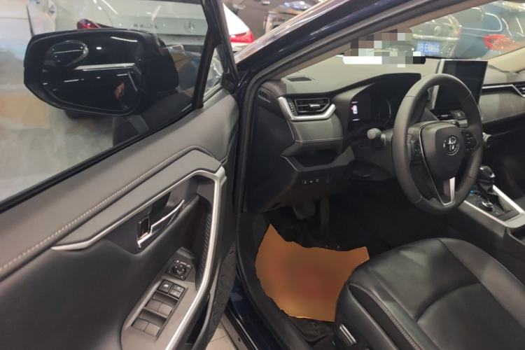 Used Toyota RAV4 2022 Dual-Engine 2.5L E-CVT Four-Wheel Drive Elite Plus Edition Driver Seat