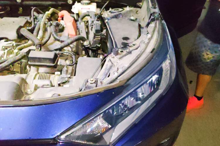 Used Toyota RAV4 2022 Dual-Engine 2.5L E-CVT Four-Wheel Drive Elite Plus Edition Engine Bay Left