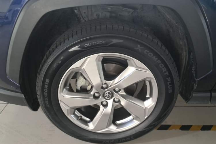 Used Toyota RAV4 2022 2.0L CVT Two-Wheel Drive Fashion Edition Exterior 4