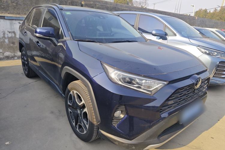 Used Toyota RAV4 2022 2.0L CVT Two-Wheel Drive Prestige Edition Front Right 45 Deg