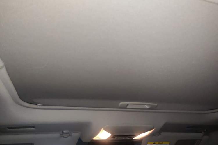 Used Toyota RAV4 2022 2.0L CVT Two-Wheel Drive Fashion Plus Edition Headliner