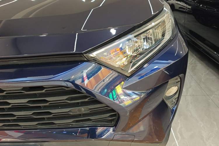 Used Toyota RAV4 2022 Dual-Engine 2.5L E-CVT Four-Wheel Drive Elite Plus Edition Left Front Headlight